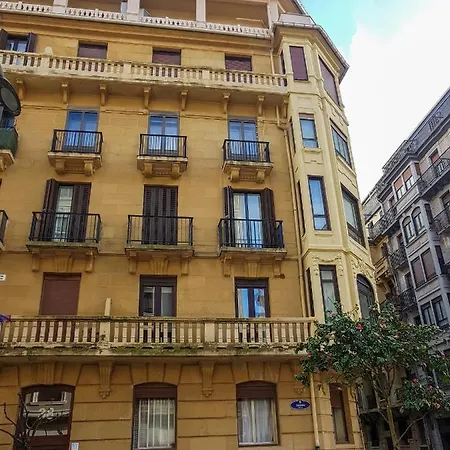 Waves San Sebastián